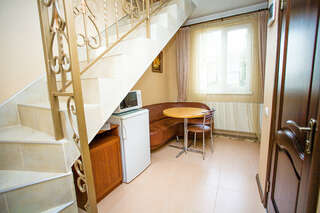 Гостиница Алвис Алушта Двухуровневые апартаменты-1