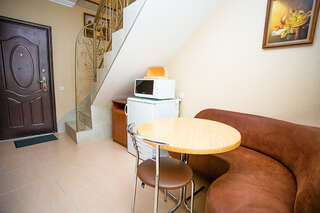 Гостиница Алвис Алушта Двухуровневые апартаменты-4